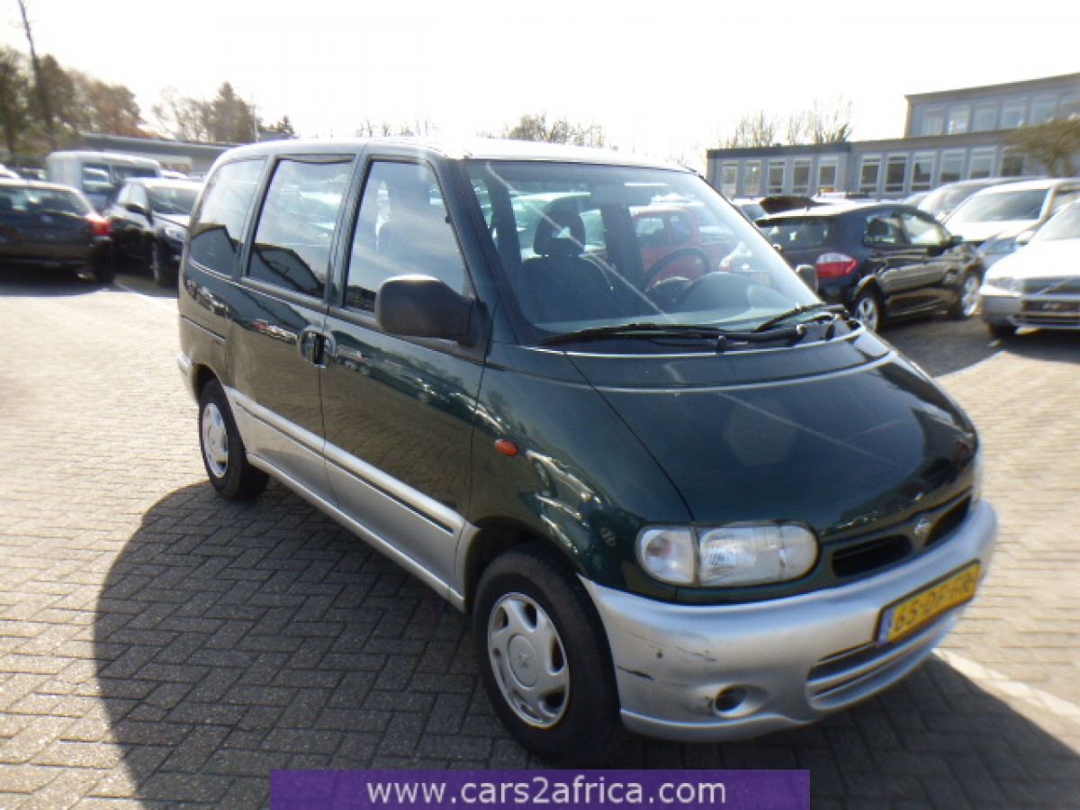 NISSAN Serena 2.0 64445 used, available from stock