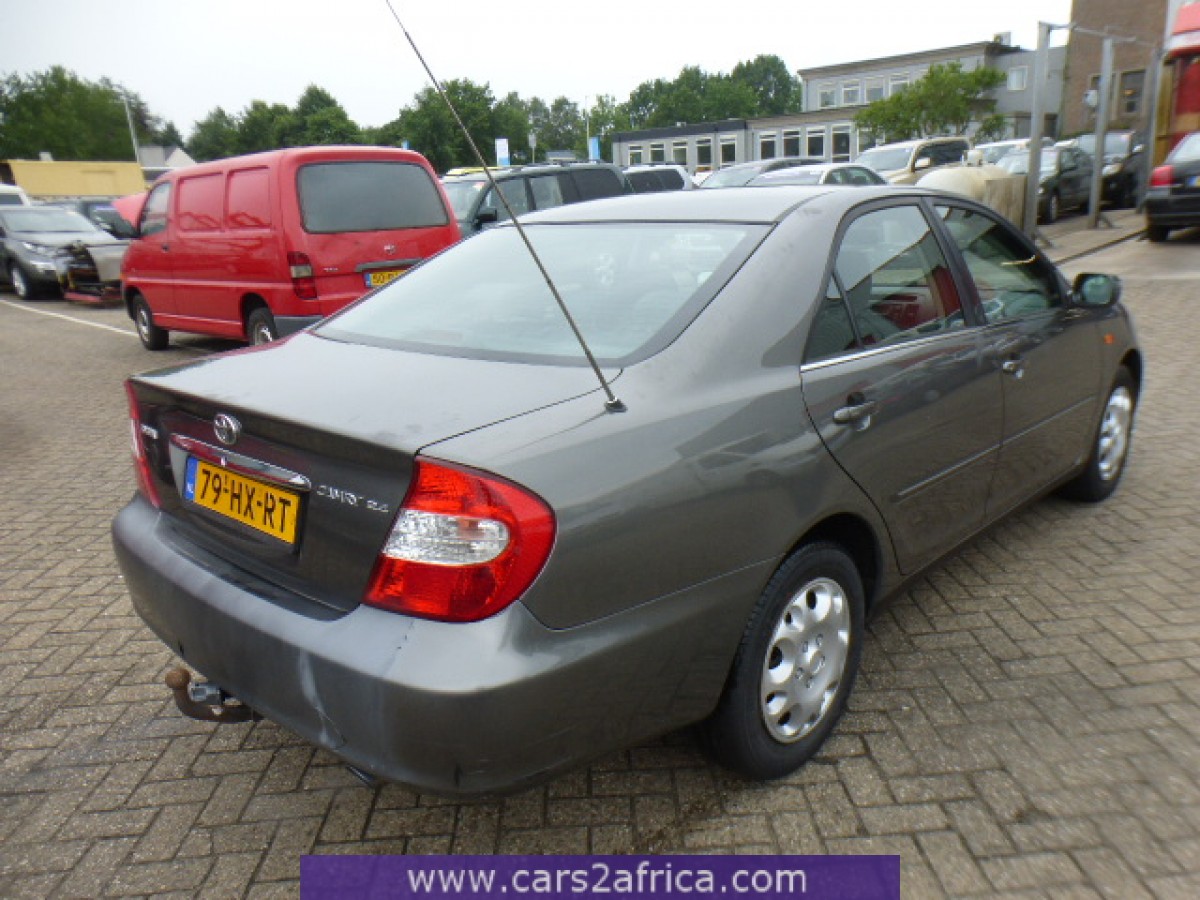 TOYOTA Camry 2.4 64917 used, available from stock