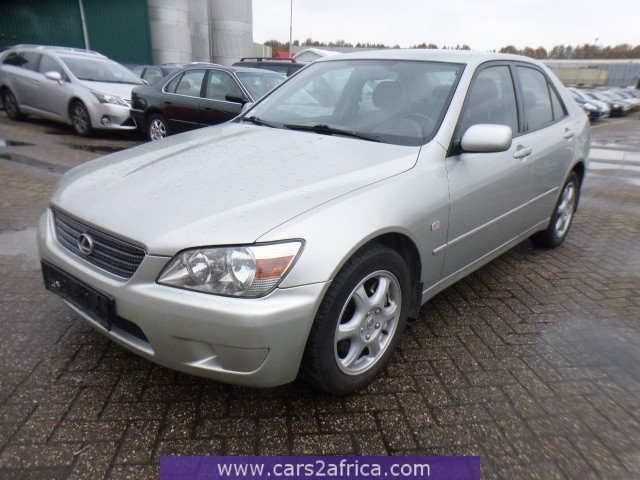LEXUS IS 200 2.0 65610 used, available from stock