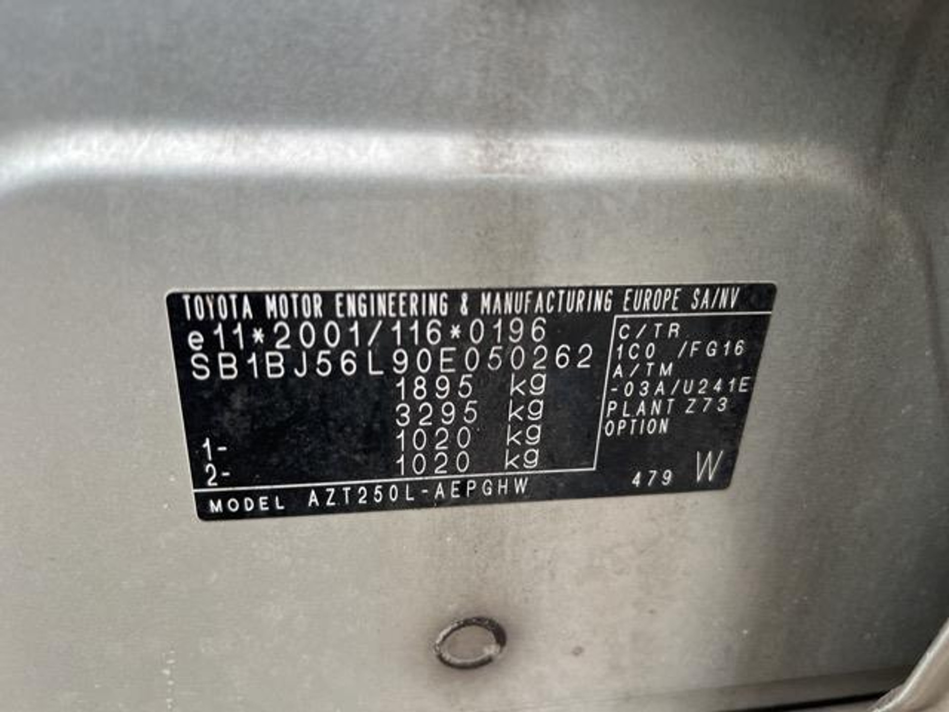 38456512-10.jpg