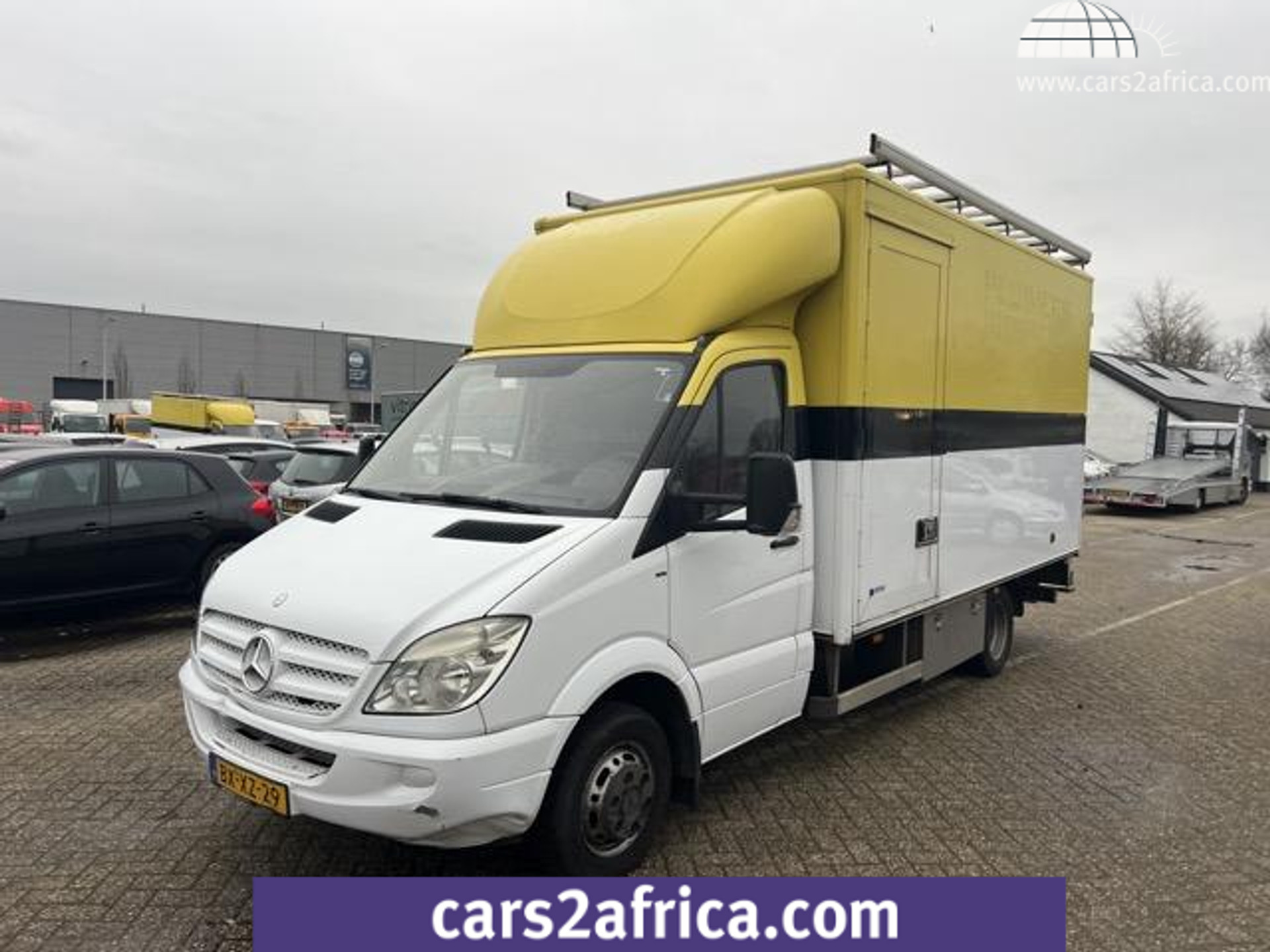 47119254-19.jpg