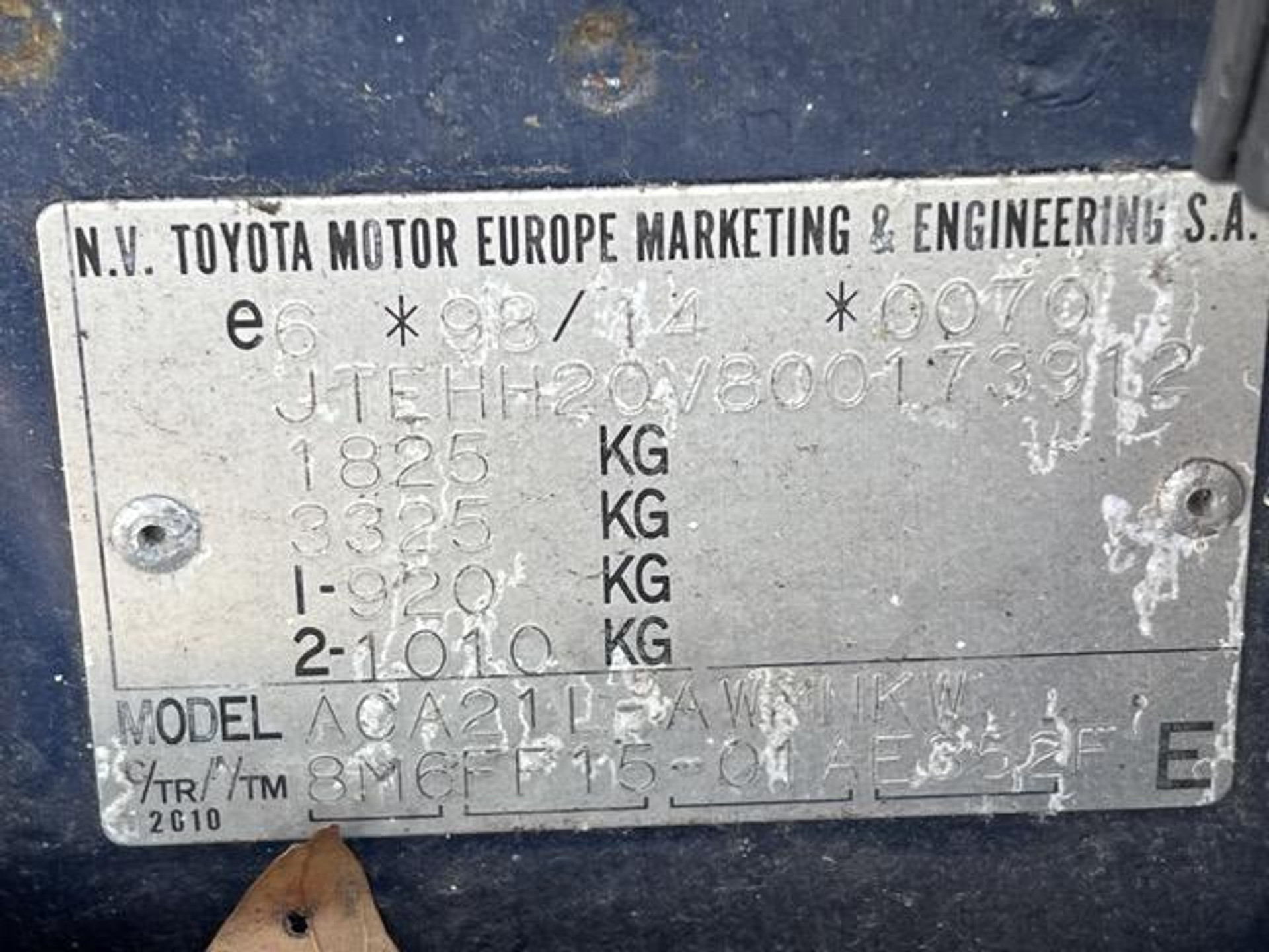 44123686-12.jpg