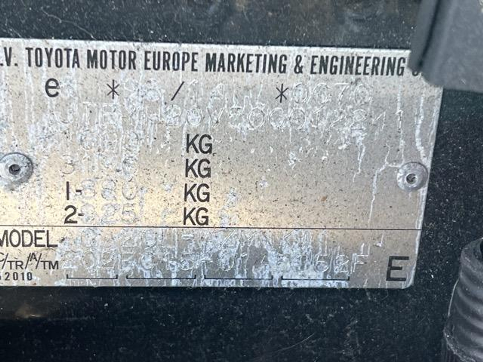 45052748-11.jpg