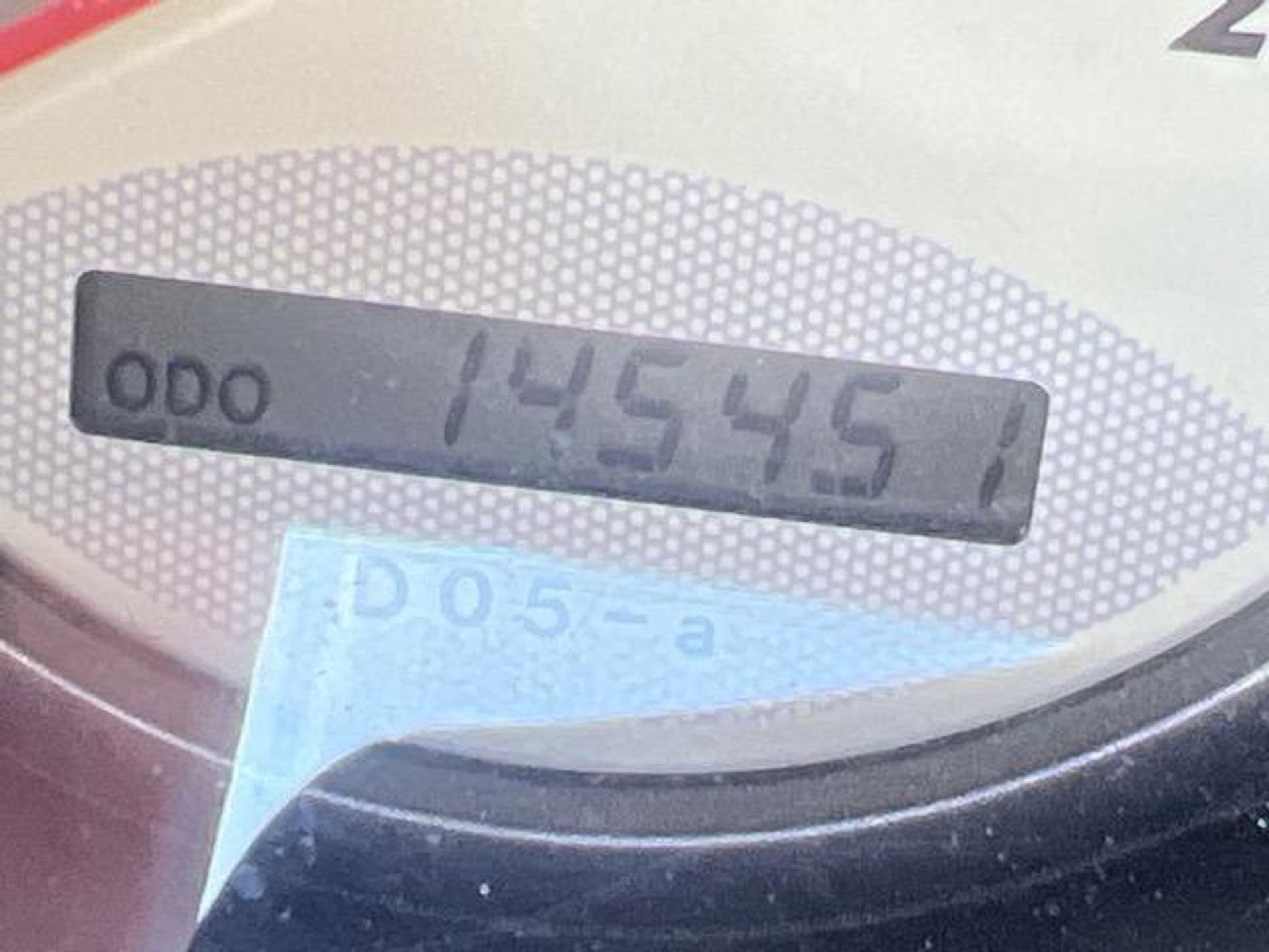 45052748-8.jpg