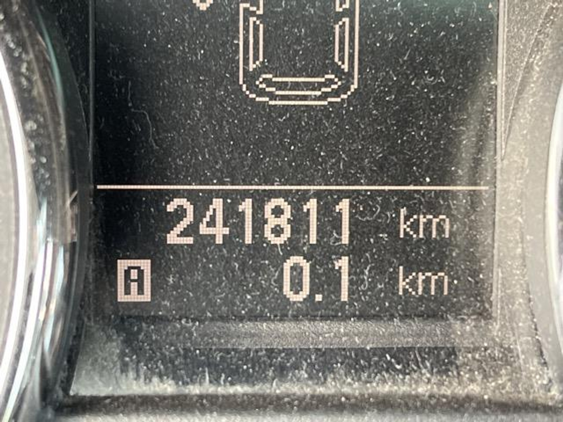 45397128-11.jpg
