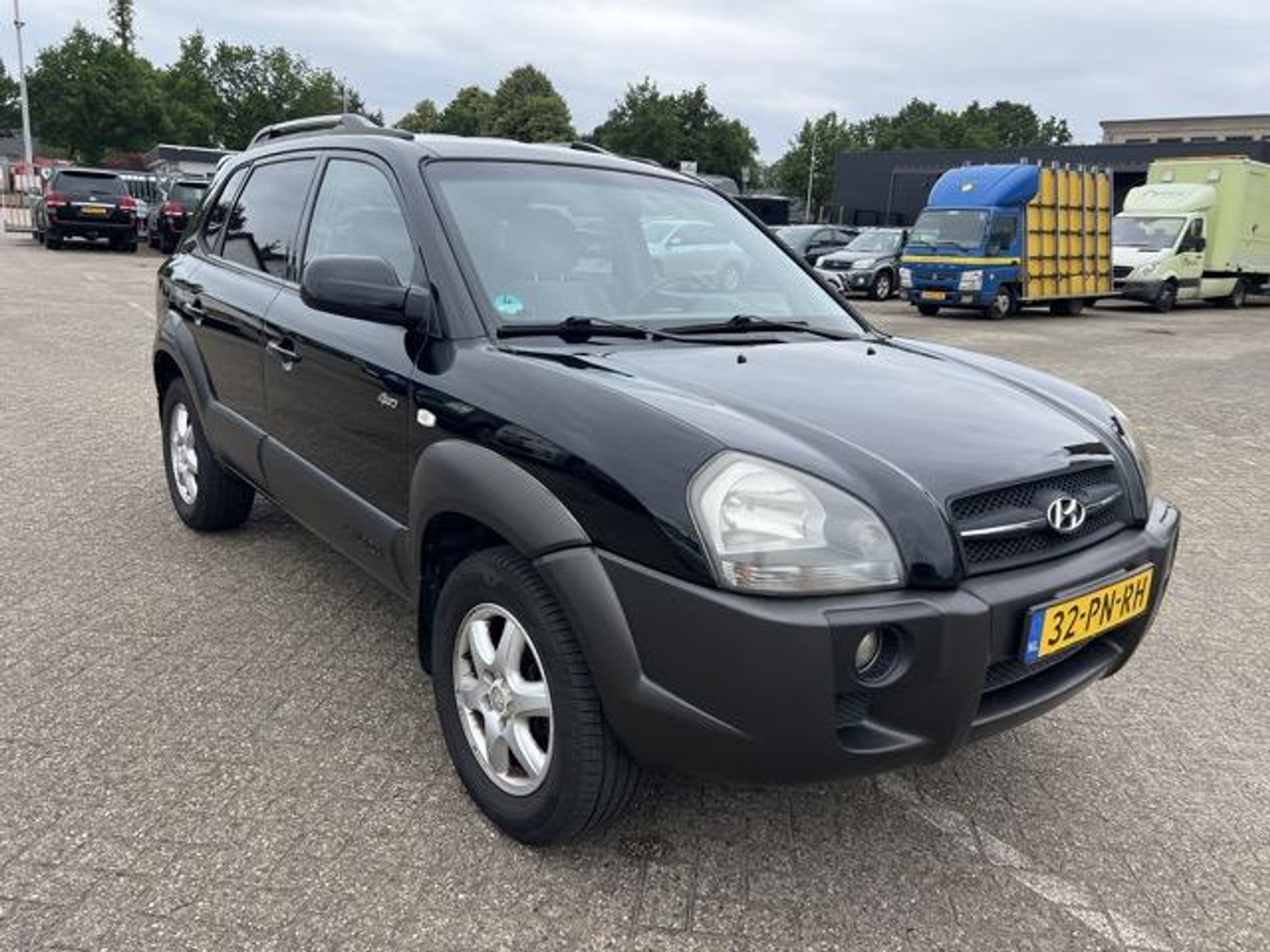 45916340-4.jpg