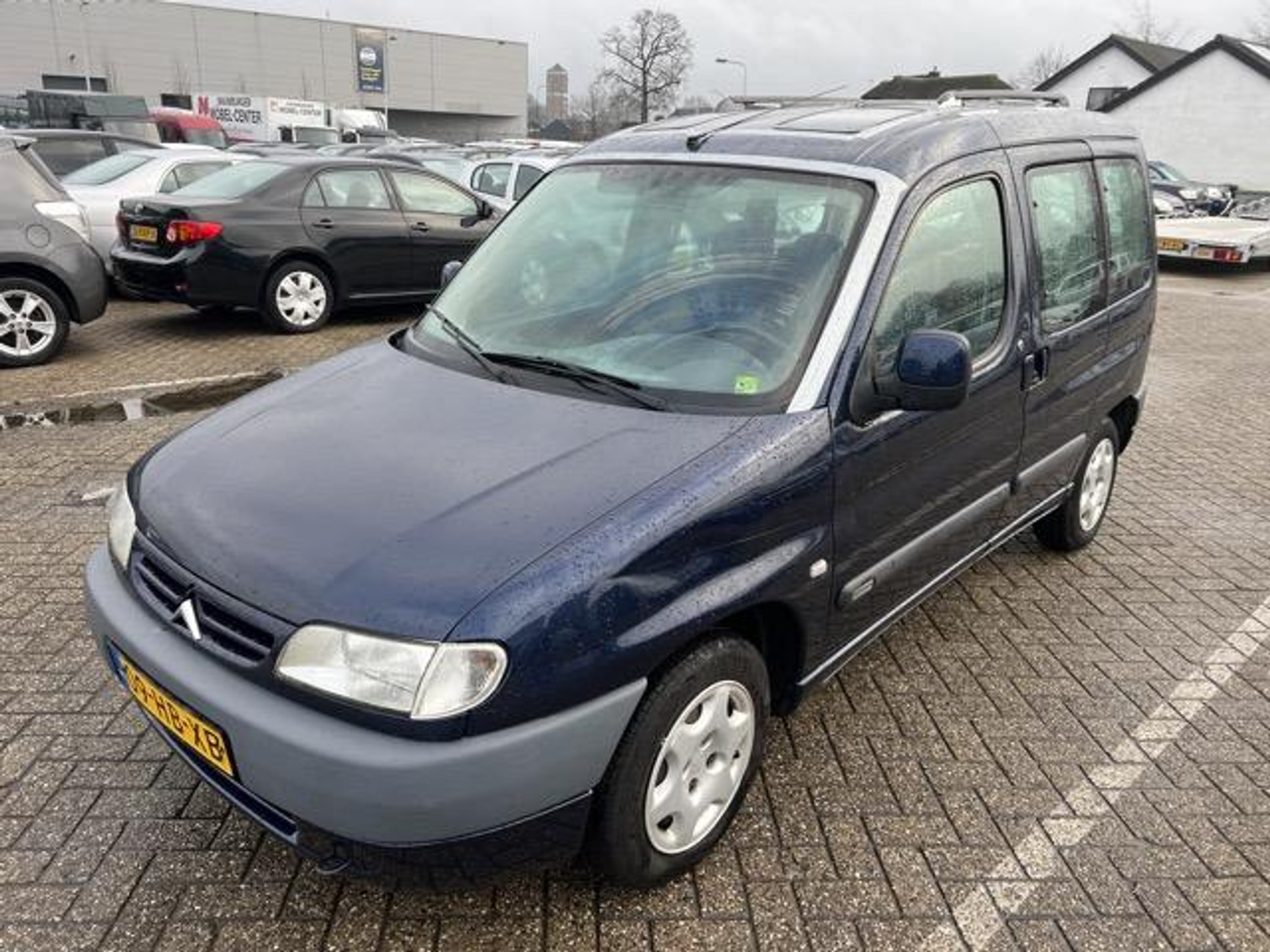 46105732-18.jpg