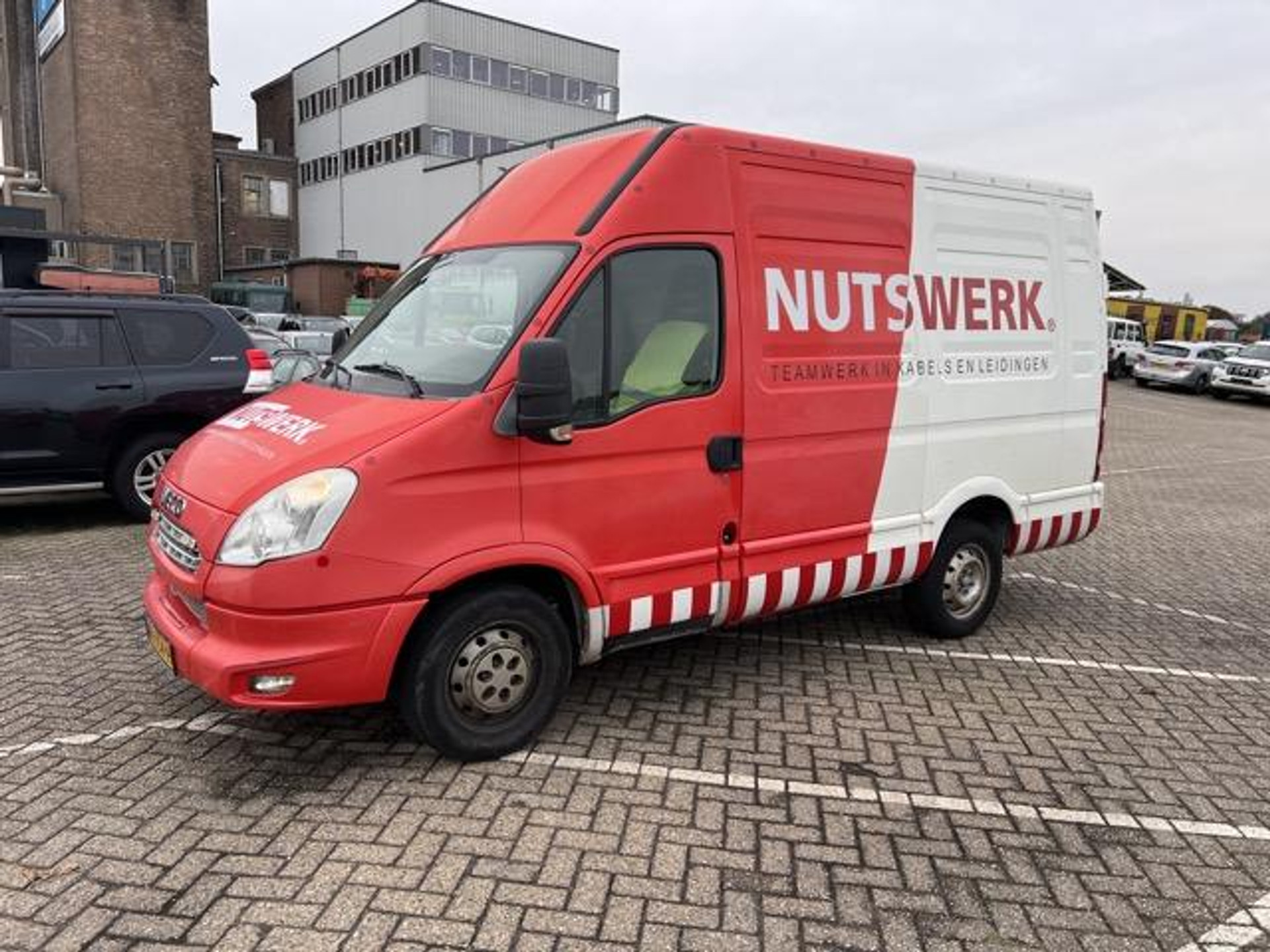 46480047-1.jpg