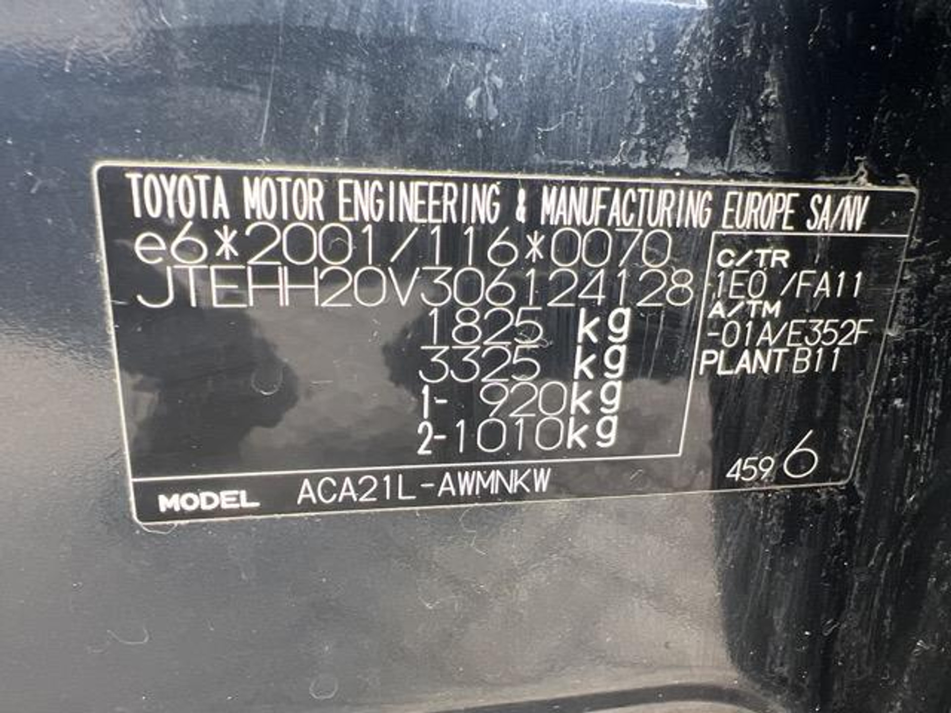 47832932-12.jpg
