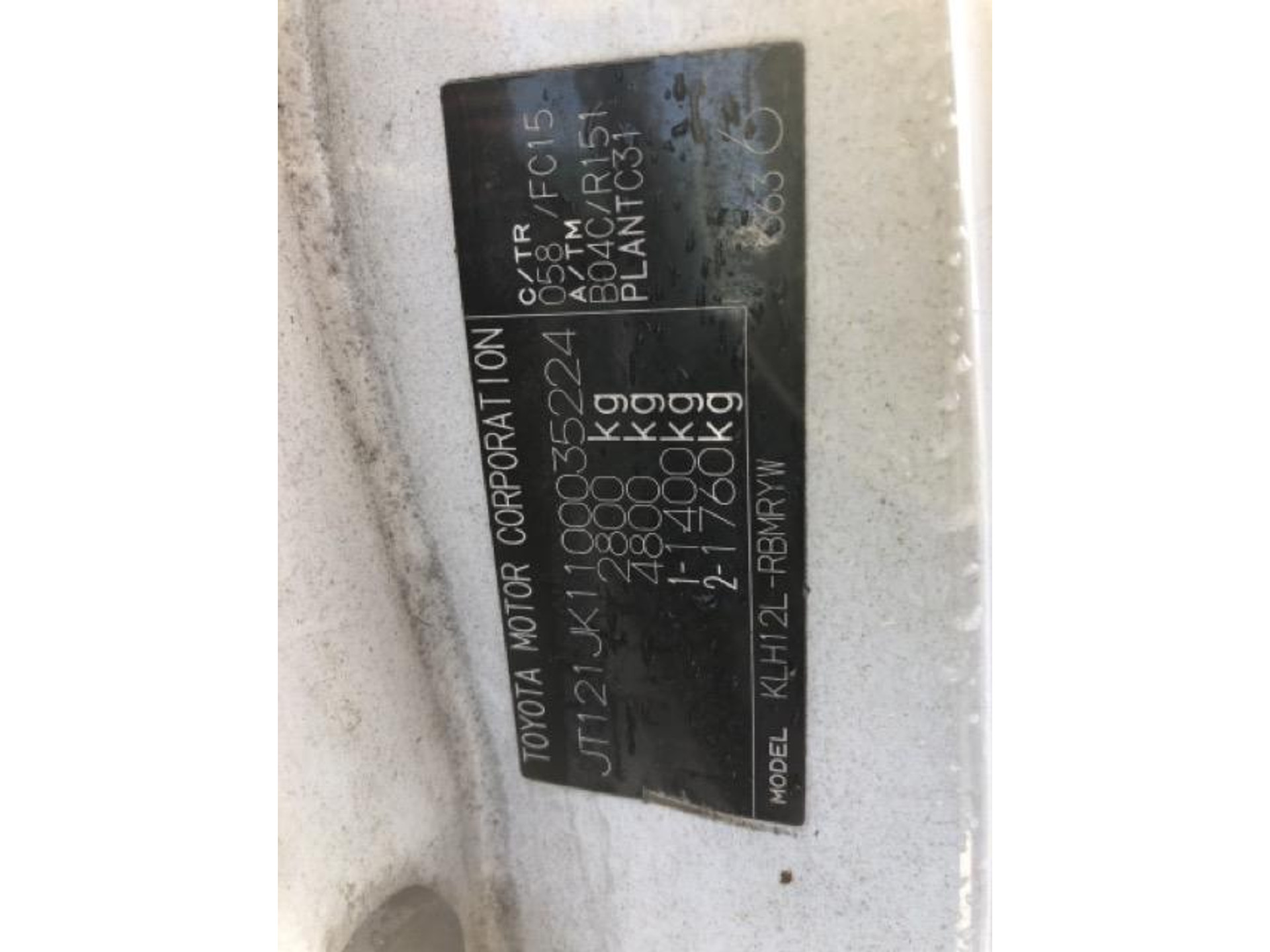 47870911-10.jpg