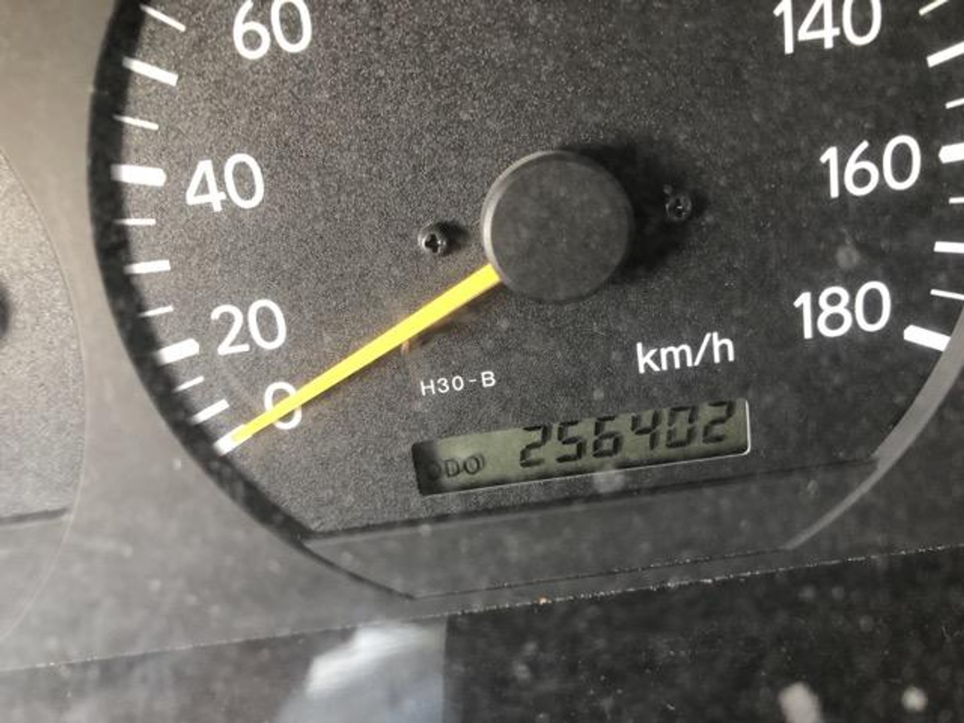 47870911-8.jpg
