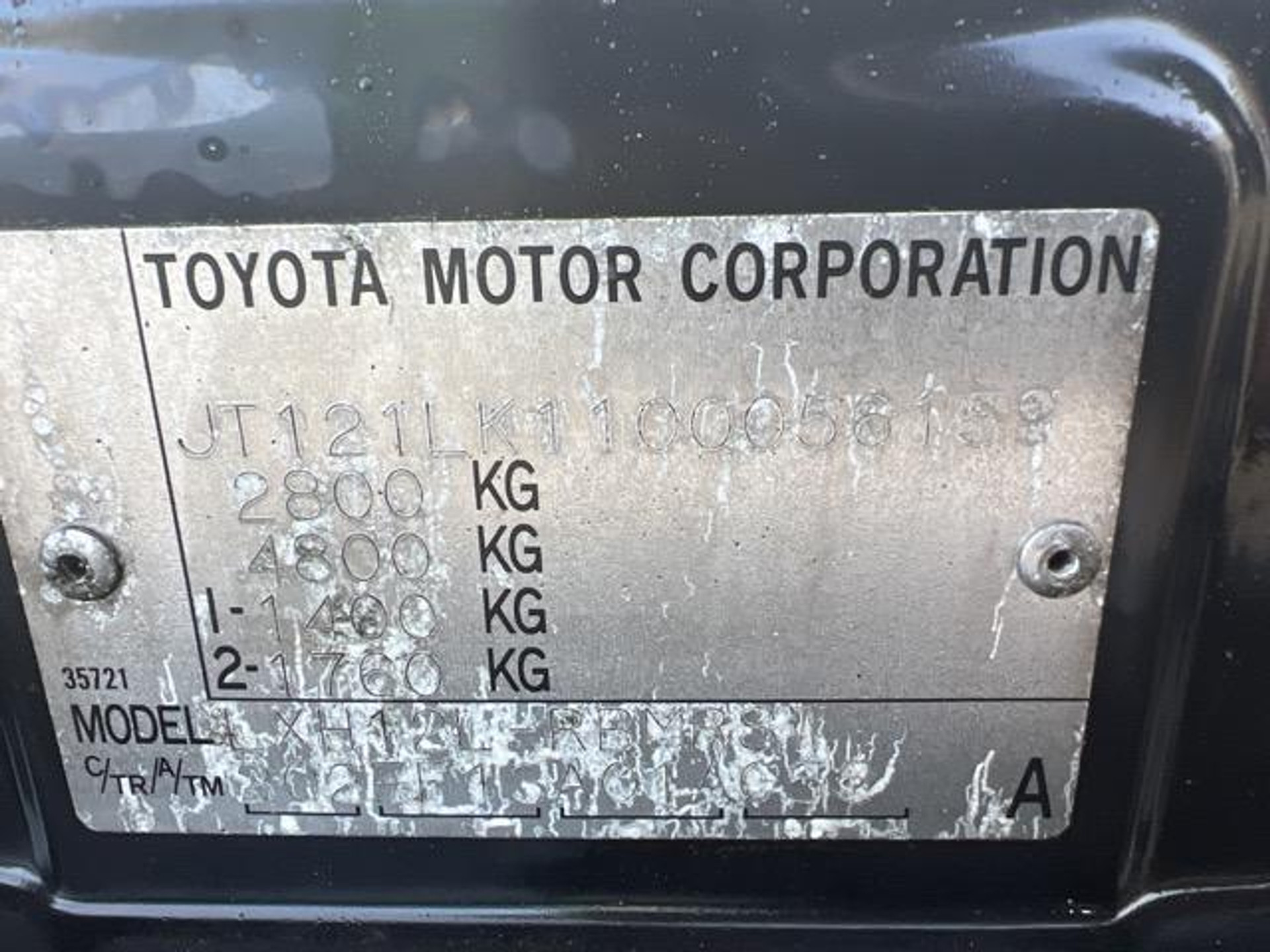 48580597-14.jpg