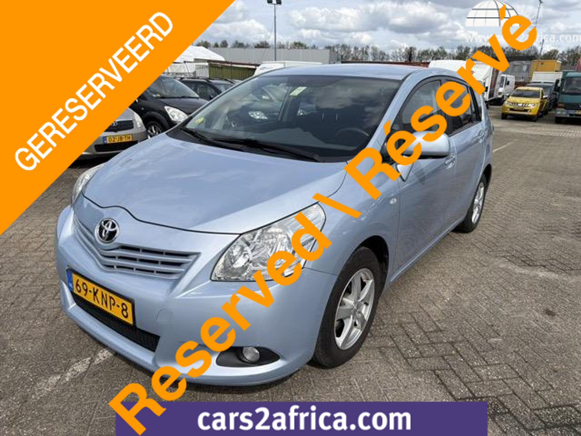53688438-20.jpg