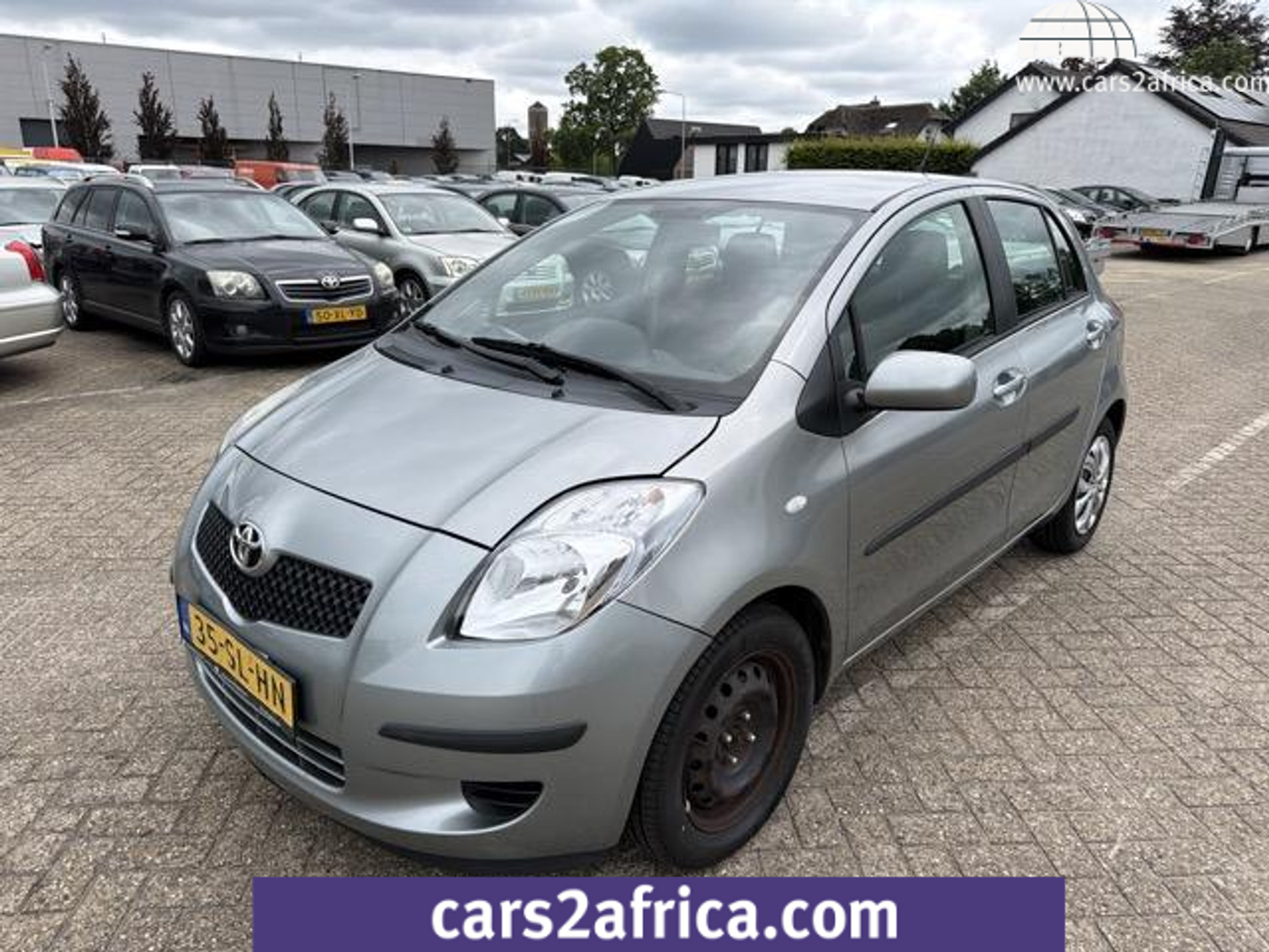 55886902-18.jpg